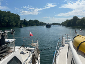 2653526